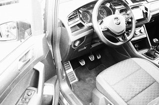 Volkswagen Touran 1.6 TDI Navi/LED/Sitzh./Temp./Pano. - bilder 11