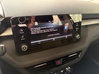 Skoda Fabia 1,0TSI DSG 2-Z.Klimaaut/Winterp/Temp/LED/Pdc   ** - foto 23