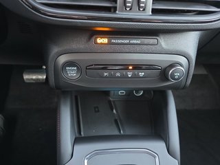 Ford Focus ST-Line X 1.0 155PS Aut.aAHK/Winterp/Navi/Kamera  ** - bilder 17