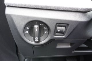 Skoda Kamiq Selection 1,5TSI DSG aAHK/Kamera/LED/Kessy/Winterp.  ** - bilder 20
