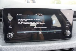 Skoda Kamiq Selection 1,5TSI DSG aAHK/Kamera/LED/Kessy/Winterp.  ** - bilder 28