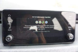 Skoda Kamiq Selection 1,5TSI DSG aAHK/Kamera/LED/Kessy/Winterp.  ** - bilder 29