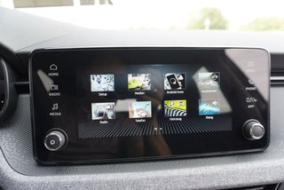 Skoda Kamiq Selection 1,5TSI DSG aAHK/Kamera/LED/Kessy/Winterp.  ** - bilder 33
