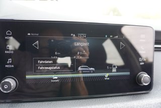Skoda Kamiq Selection 1,5TSI DSG aAHK/Kamera/LED/Kessy/Winterp.  ** - bilder 39