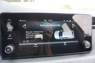 Skoda Kamiq Selection 1,5TSI DSG aAHK/Kamera/LED/Kessy/Winterp.  ** - bilder 41