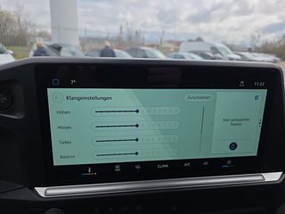 Volkswagen T7 2,0TDI 150PS Voll-LED/AHK/Kamera/Temp. ** - bilder 32