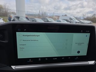 Volkswagen T7 2,0TDI 150PS Voll-LED/AHK/Kamera/Temp. ** - bilder 35