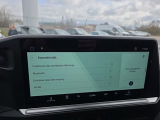 Volkswagen T7 2,0TDI 150PS Voll-LED/AHK/Kamera/Temp. ** - bilder 36