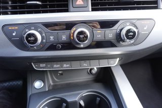 Audi A4 40TFSI quattro aAHK/Matrix/Navi/Standheiz.      ** - bilder 19