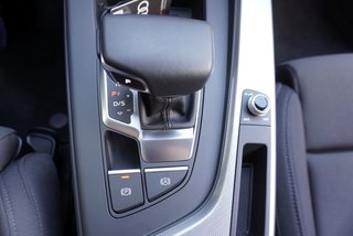 Audi A4 40TFSI quattro aAHK/Matrix/Navi/Standheiz.      ** - bilder 25