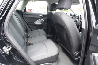 Audi Q3 35TFSI S-tronic 4*J.Gar/LED/Temp/Sitzhz/2-Z.Klimaaut.  ** - bilder 6