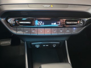 Hyundai i20 Black 1.0 T-GDI 7DCT Navi/Kamera/LED/Winterp.  ** - foto 19