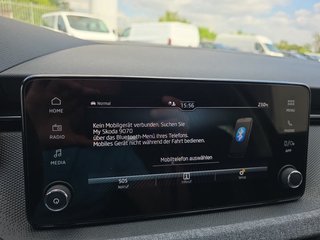Skoda Kamiq Selection 1,0TSI DSG Kessy/Kamera/Temp/2-Z.Klimaaut.   ** - bilder 24
