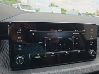 Skoda Kamiq Selection 1,0TSI DSG Kessy/Kamera/Temp/2-Z.Klimaaut.   ** - bilder 38