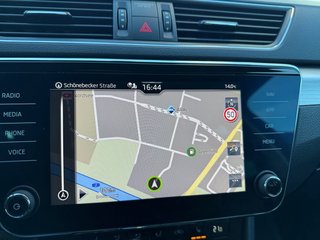 Skoda Superb Combi 1,5TSI DSG Navi/Kamera/el.Klappe/Kessy         ** - bilder 27