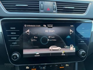 Skoda Superb Combi 1,5TSI DSG Navi/Kamera/el.Klappe/Kessy         ** - bilder 31