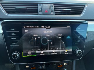 Skoda Superb Combi 1,5TSI DSG Navi/Kamera/el.Klappe/Kessy         ** - bilder 38