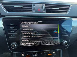 Skoda Superb Combi 1,5TSI DSG Navi/Kamera/el.Klappe/Kessy         ** - bilder 44