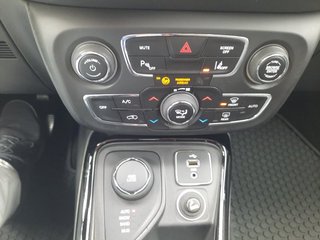 Jeep Compass 1.4 MultiAir Limited 4WD Navi/WP/Leder/ACC - bilder 22