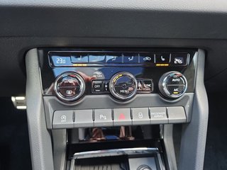 Skoda Karoq Sportline 1,5TSI DSG 4*J.Gar/Pano/aAHK/Matrix/Navi    ** - bilder 25