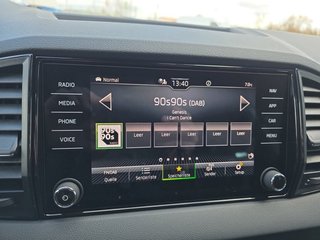 Skoda Karoq Sportline 1,5TSI DSG 4*J.Gar/Pano/aAHK/Matrix/Navi    ** - bilder 26