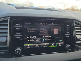 Skoda Karoq Sportline 1,5TSI DSG 4*J.Gar/Pano/aAHK/Matrix/Navi    ** - bilder 27