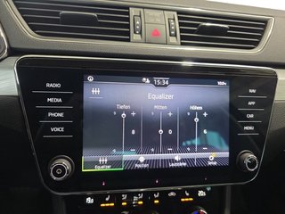 Skoda Superb Combi 1,5TSI DSG Navi/Kamera/el.Klappe/Kessy         ** - foto 38
