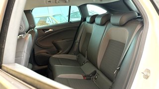 Opel Astra K Sports Tourer  AUTOMATIK BusinessElegance AHK ACC CAM BOSE - foto 1