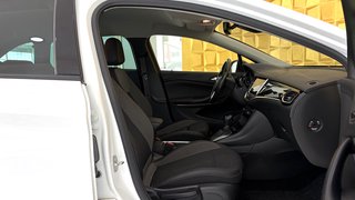 Opel Astra K Sports Tourer  AUTOMATIK BusinessElegance AHK ACC CAM BOSE - foto 16