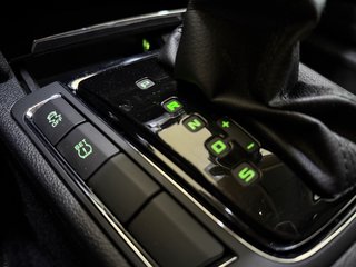 Skoda Superb Combi Ambition NAVI XENON SHZ AUT - photo 13