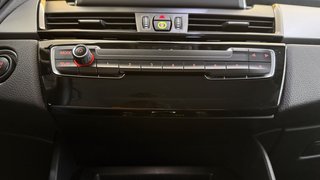 BMW 218 Active Tourer  AUTOMATIK SHZ PDC NAVI - foto 22