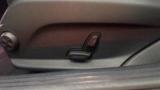 Mercedes-Benz C 300  TEMPO SHZ NAVI HEAD UP SCHALTWIPPEN CAM - photo 7