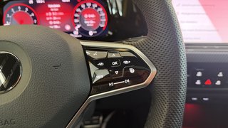 Volkswagen Golf VIII R-Line 4Motion TOT WINKEL ACC AHK - photo 25