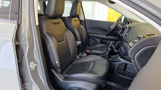 Jeep Compass Limited 4WD  AUTOMATIK PANO ACC KEYLESS - photo 4