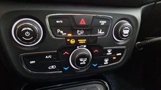 Jeep Compass Limited 4WD  AUTOMATIK PANO ACC KEYLESS - photo 17