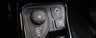 Jeep Compass Limited 4WD  AUTOMATIK PANO ACC KEYLESS - photo 24