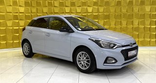 Hyundai i20 YES! KLIMA SHZ AHK CAM TEMPOMAT - foto 3