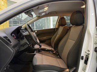 Hyundai i20 YES! KLIMA SHZ AHK CAM TEMPOMAT - foto 8