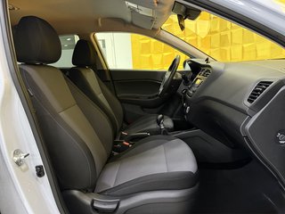 Hyundai i20 YES! KLIMA SHZ AHK CAM TEMPOMAT - foto 2