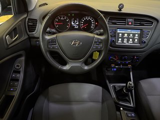 Hyundai i20 YES! KLIMA SHZ AHK CAM TEMPOMAT - foto 4