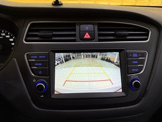 Hyundai i20 YES! KLIMA SHZ AHK CAM TEMPOMAT - foto 7