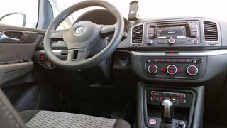 Volkswagen Sharan Trendline BMT  NAVI TEMPOMAT 7SITZER - photo 16