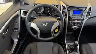Hyundai i30 Classic  LHZ KEYLESS GO A/C - bilder 9