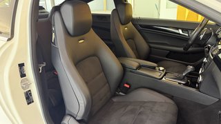 Mercedes-Benz C 63 AMG  PANO SHZ TEMPOMAT TOT WINKEL - bilder 12