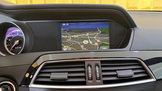 Mercedes-Benz C 63 AMG  PANO SHZ TEMPOMAT TOT WINKEL - bilder 25