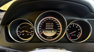 Mercedes-Benz C 63 AMG  PANO SHZ TEMPOMAT TOT WINKEL - bilder 31