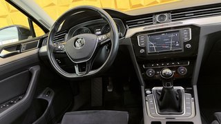 Volkswagen Passat Variant Highline  ACC SCHALTER NAVI LED - bilder 11