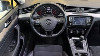 Volkswagen Passat Variant Highline  ACC SCHALTER NAVI LED - bilder 12