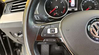 Volkswagen Passat Variant Highline  ACC SCHALTER NAVI LED - bilder 17