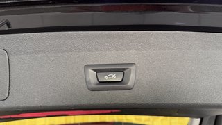 BMW X1 sDrive 18i Advantage  KEYLESS GO SHZ TEMPOMAT - bilder 8